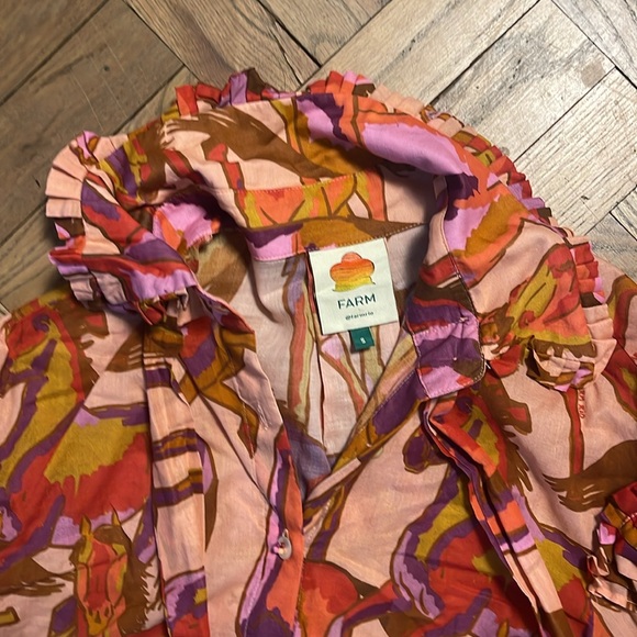 Vibrant Multicolor Ruffled Blouse - Picture 9 of 11